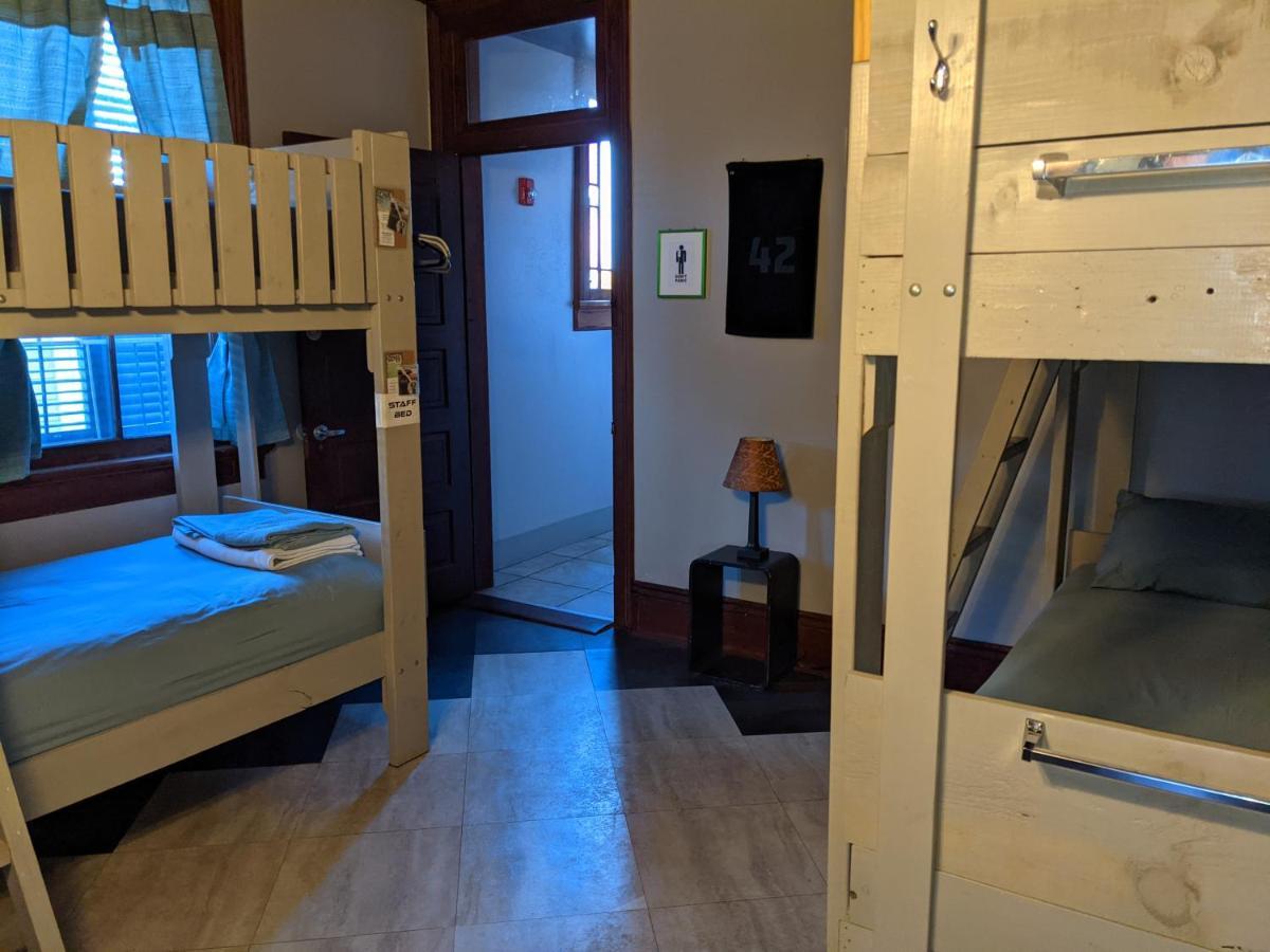 Hostal Site 61