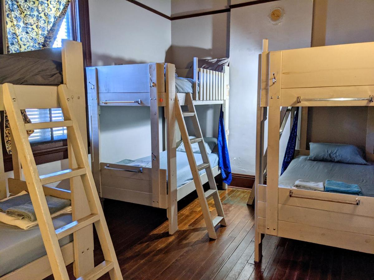 Site 61 Hostal Nueva Orleans