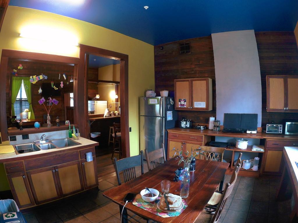Hostal Site 61 3*